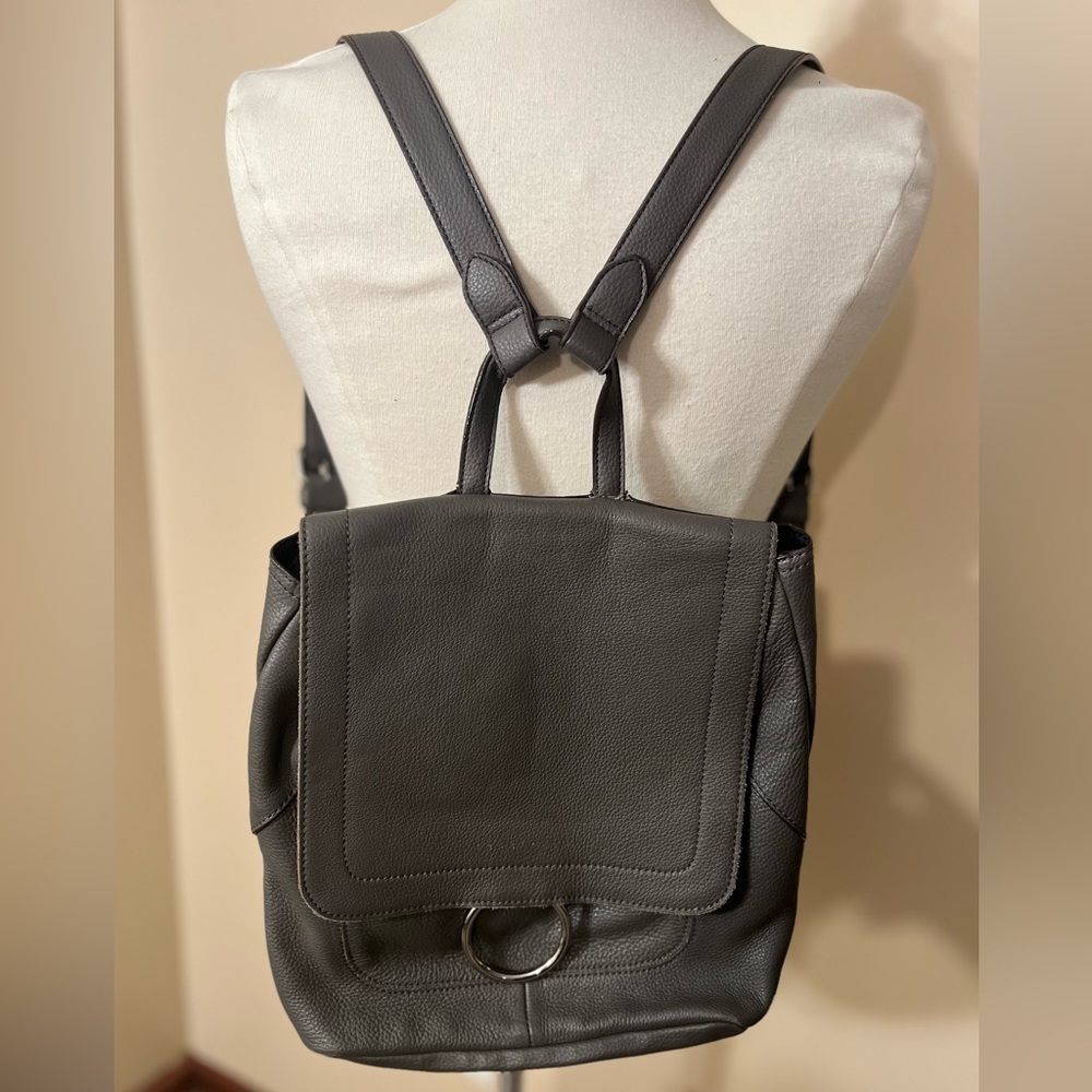 Sanctuary Grey Leather Backpack EUC - Picture 3 of 9